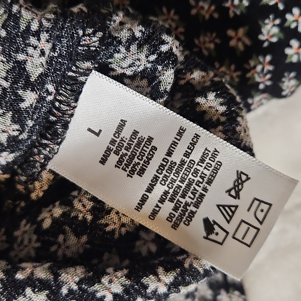 Aeropostale Black and White Floral Romper - Picture 8 of 12